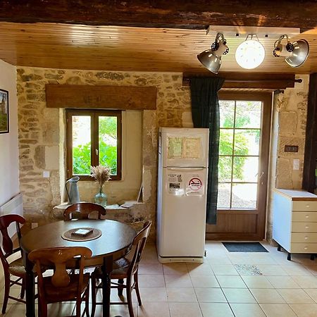 La Vieille Ferme: Superbe Complexe De 3 Gites En Pierre Avec Piscine Au Coeur Du Perigord Noir Saint-Genies Kültér fotó