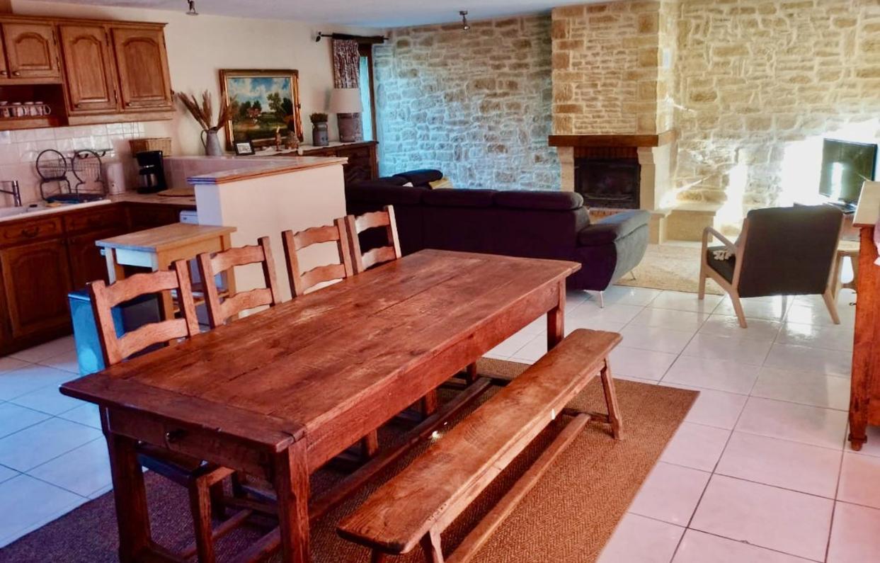 La Vieille Ferme: Superbe Complexe De 3 Gites En Pierre Avec Piscine Au Coeur Du Perigord Noir Saint-Genies Kültér fotó