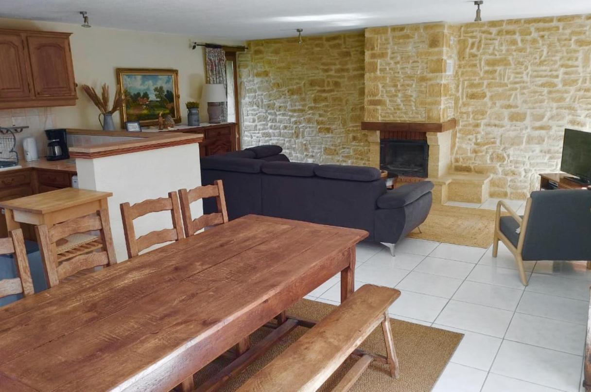 La Vieille Ferme: Superbe Complexe De 3 Gites En Pierre Avec Piscine Au Coeur Du Perigord Noir Saint-Genies Kültér fotó